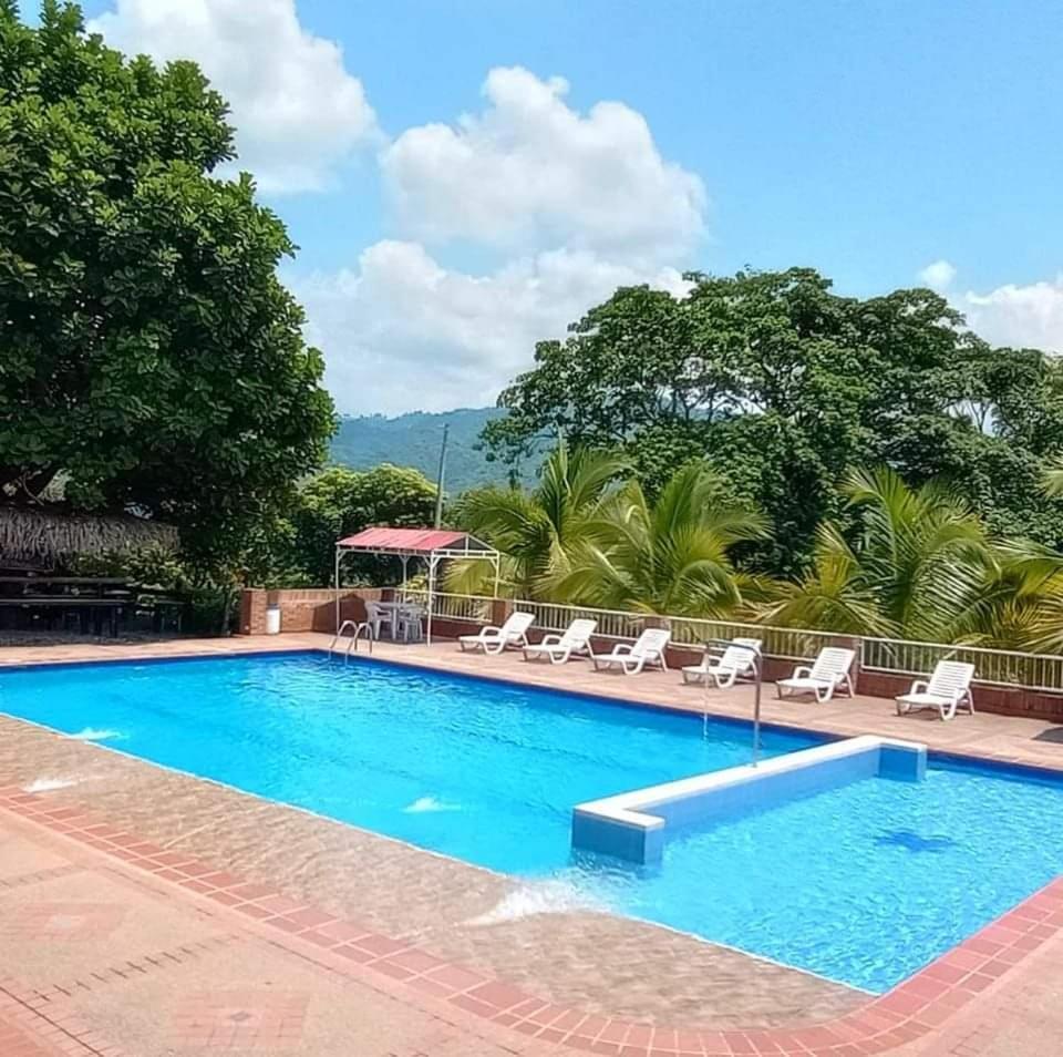 Loma Linda Hotel De Naturaleza ลาเมซา ภายนอก รูปภาพ
