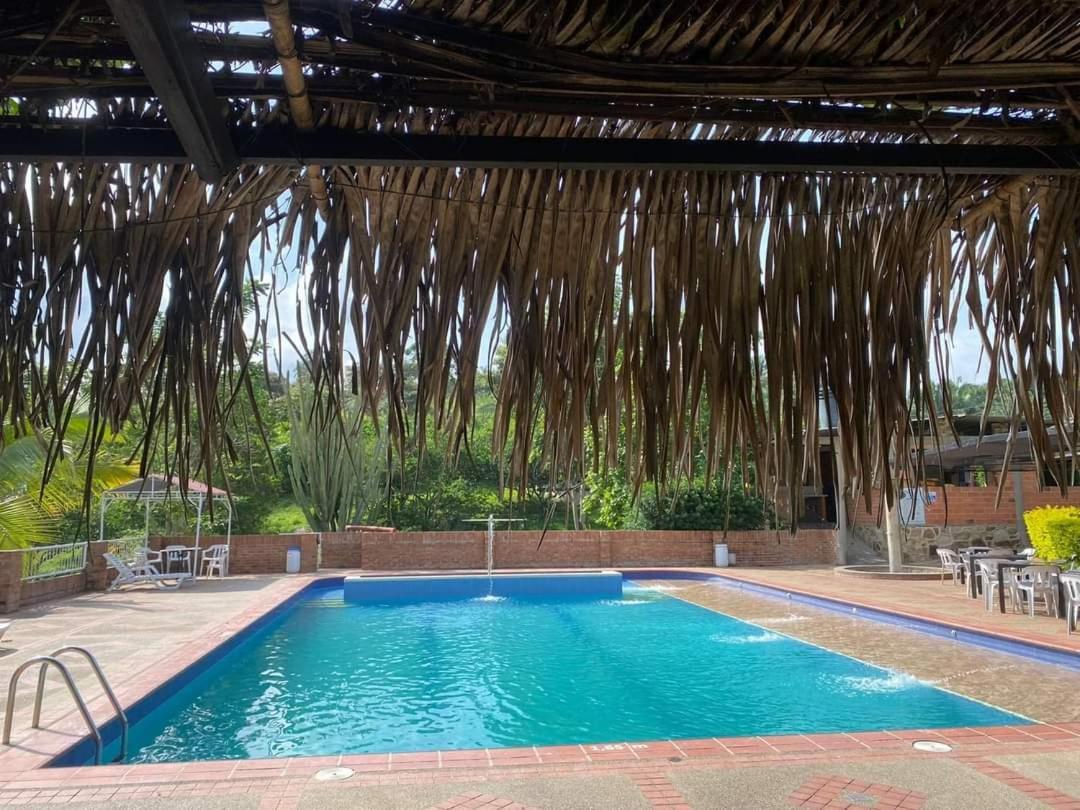 Loma Linda Hotel De Naturaleza ลาเมซา ภายนอก รูปภาพ
