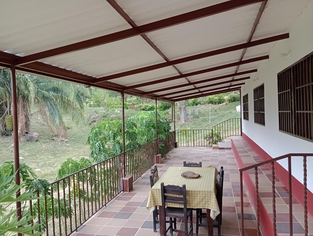 Loma Linda Hotel De Naturaleza ลาเมซา ภายนอก รูปภาพ
