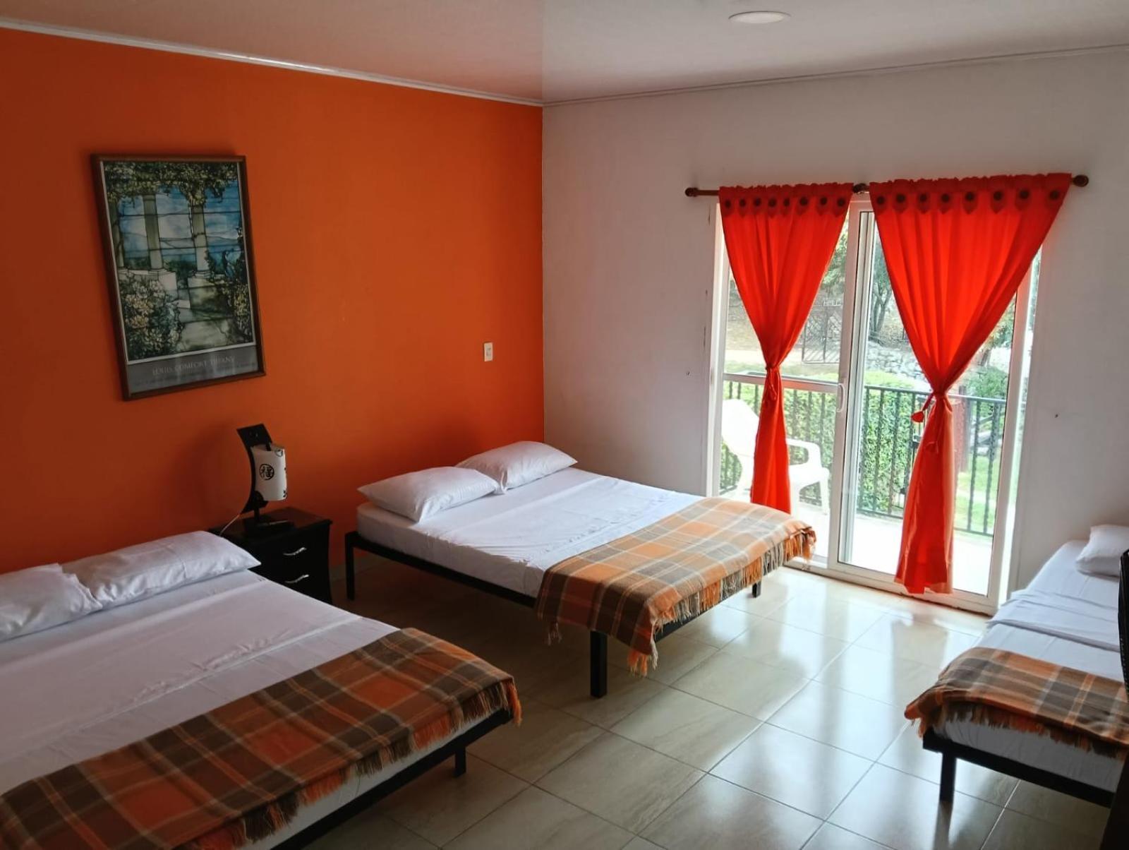 Loma Linda Hotel De Naturaleza ลาเมซา ภายนอก รูปภาพ
